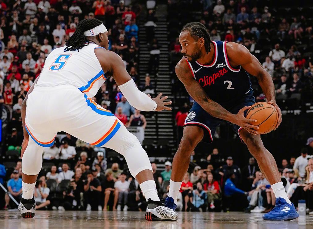 快船老板要气疯了，不仅输给雷霆18分，而是：1、之前用哈登换来的加兰，又出现了