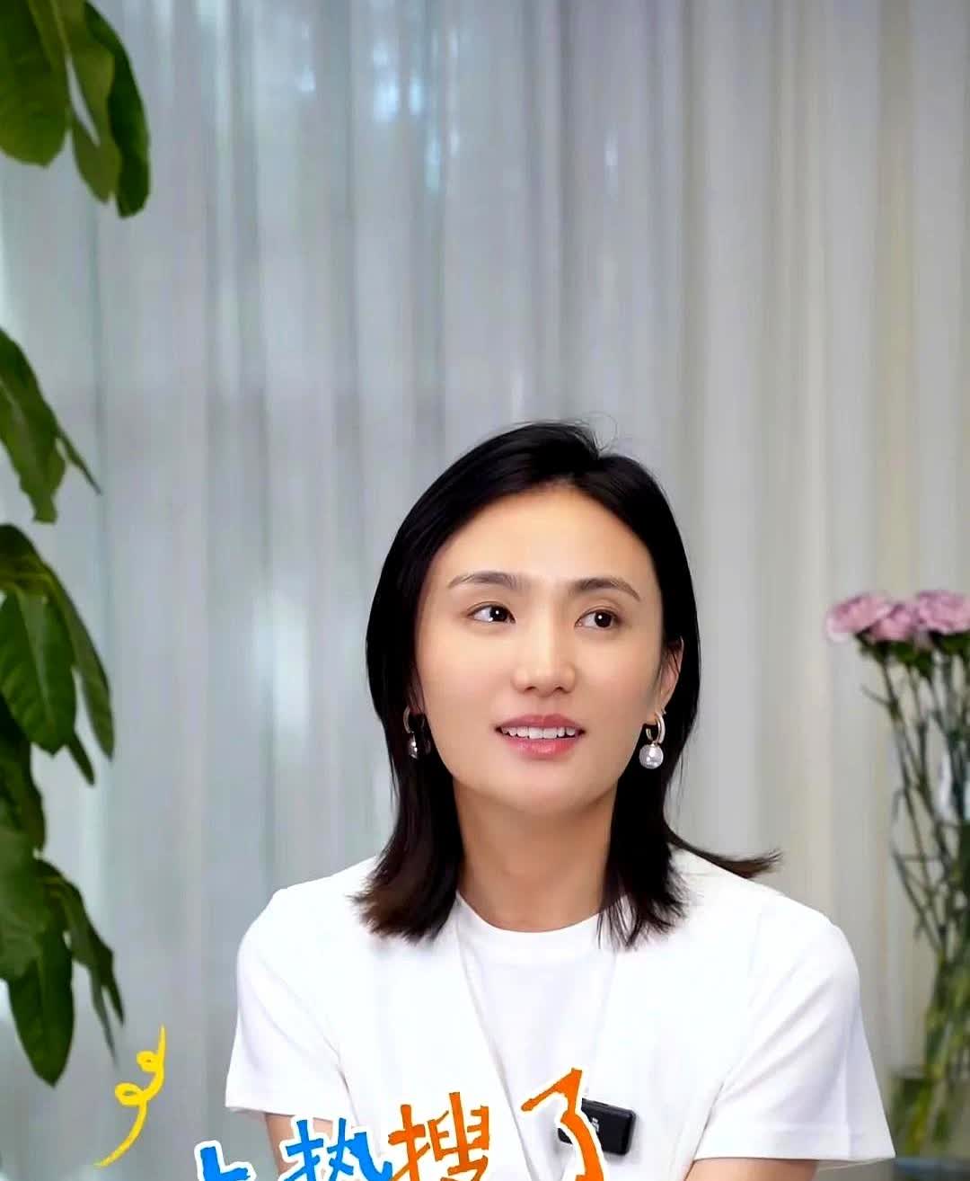 本人回应来了！李亚鹏妻子海哈金喜在社交媒体上公开回应外界对他们婚姻状况的种种