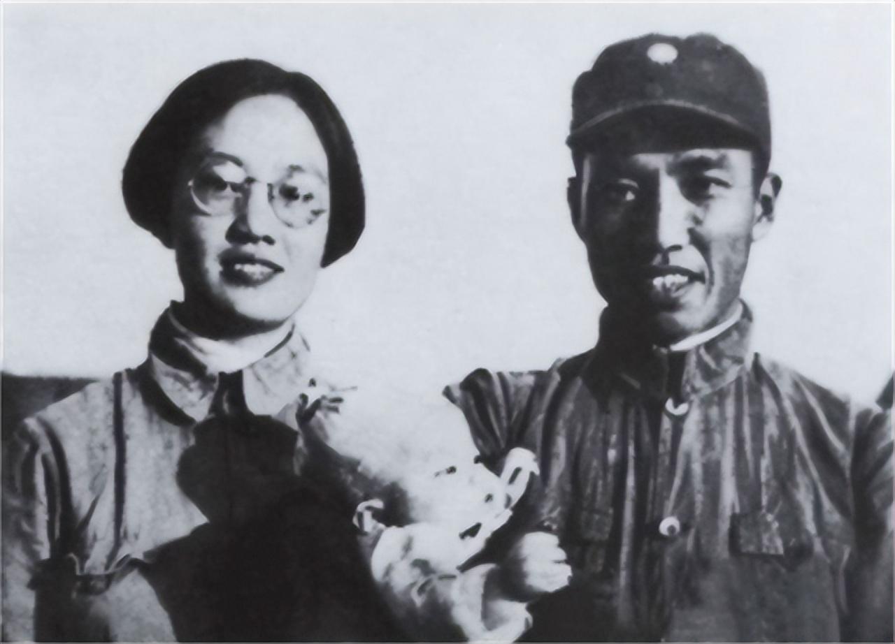 1960年，左权的女儿左太北报考哈军工，政审却没过关。彭德怀让左太北去找陈赓，陈