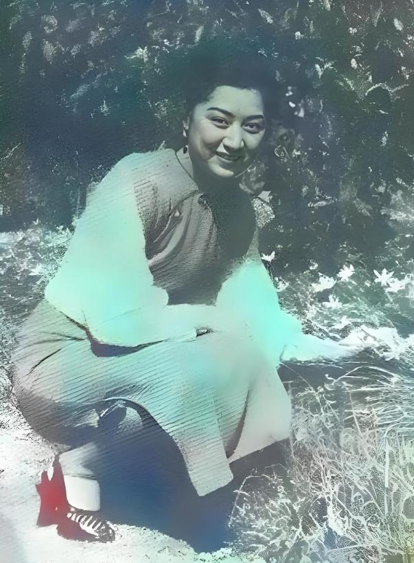 蒋经国追了顾正秋一辈子，谁知她却转身嫁给了别人为妻。一怒之下，他把顾正秋丈夫关进