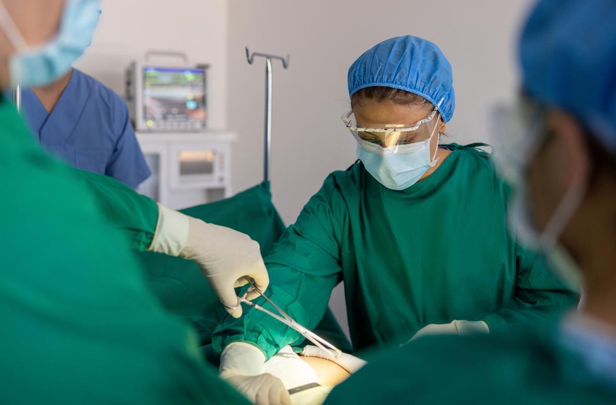 不要轻易做手术！医生提醒：60岁后，这4类手术可尽量避免一到年纪大了，身边总