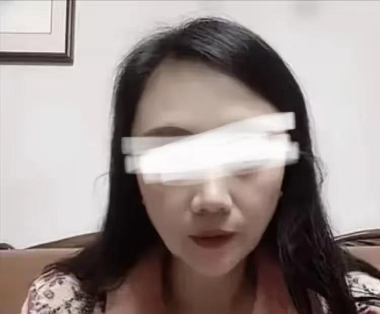 身在福中不知福！女子吐槽老公工资两万交给她18000，留两千抽烟。但是女的还满足