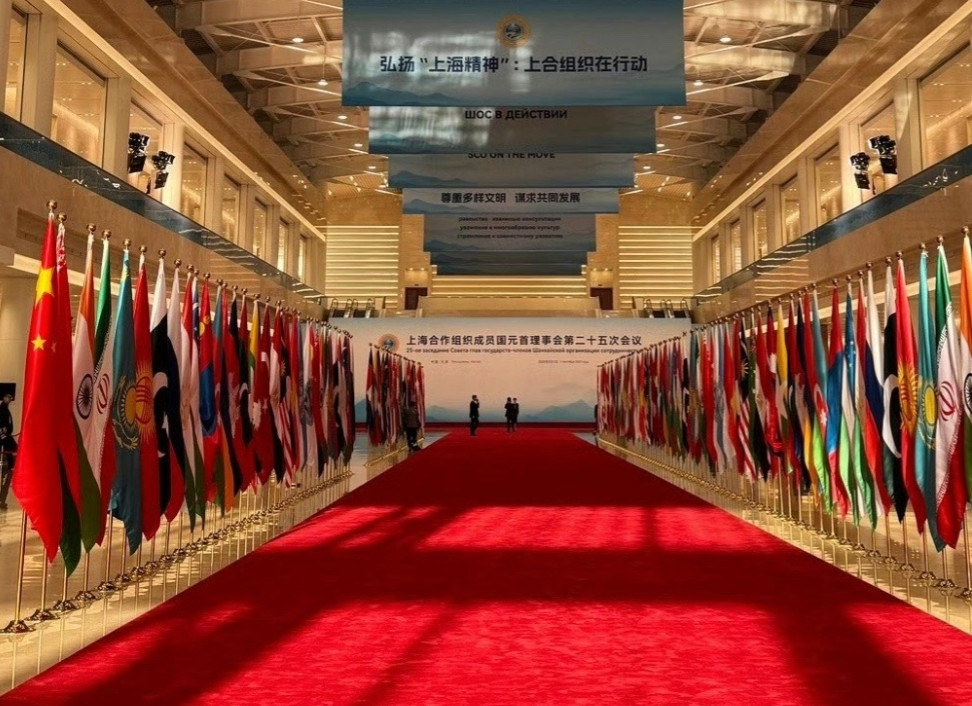 印度这次没有“独家拒签”，上合峰会一致通过联合宣言，美日全都鸦雀无声了。综合央视