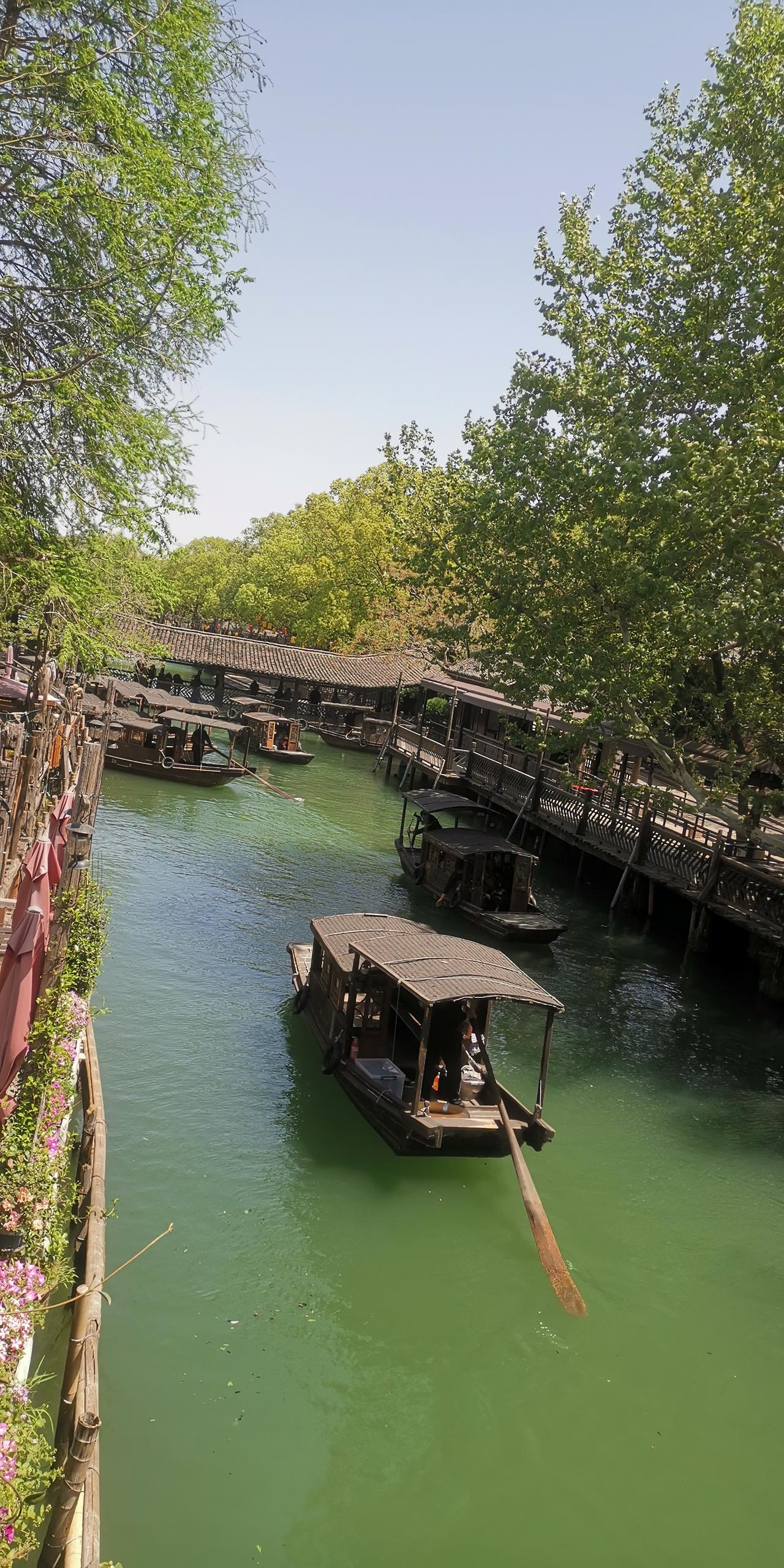 春天出游你喜欢去哪里打卡烟雨三月下扬州，当然首选是江南水乡，其小桥流水春暖花开的