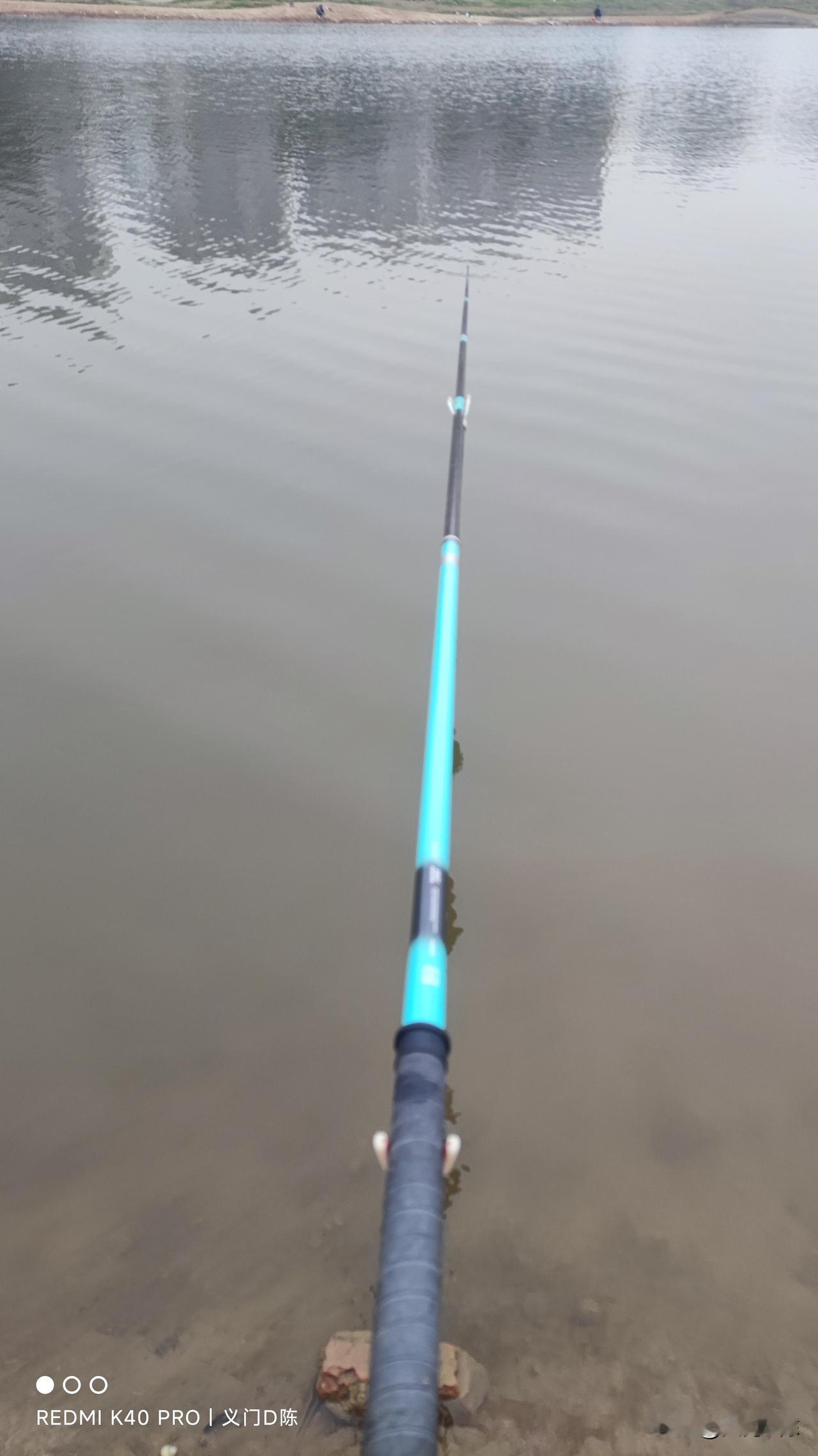 不管你信不信，有人钓不到鱼就是龟气太重了，跟别的都没关系。听着有点玄乎，但确实