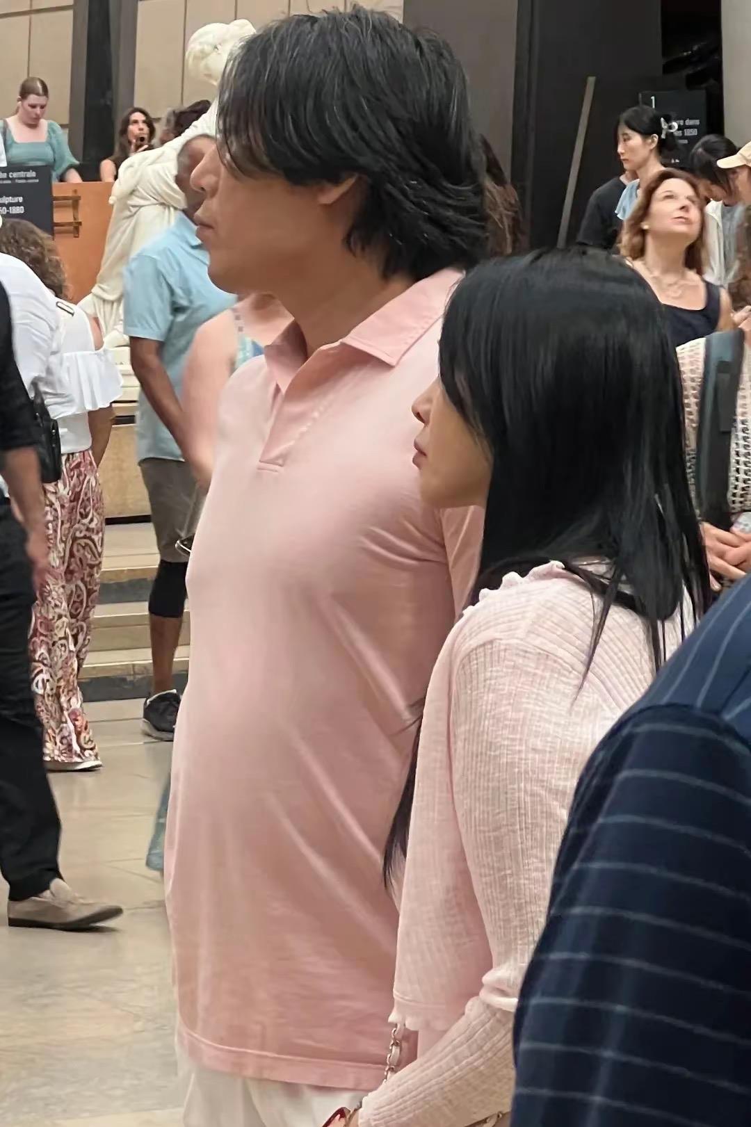 伊能静估计要哭晕在厕所了她应该怎么想都想不到自己找的是姐弟恋，不知什么时候变