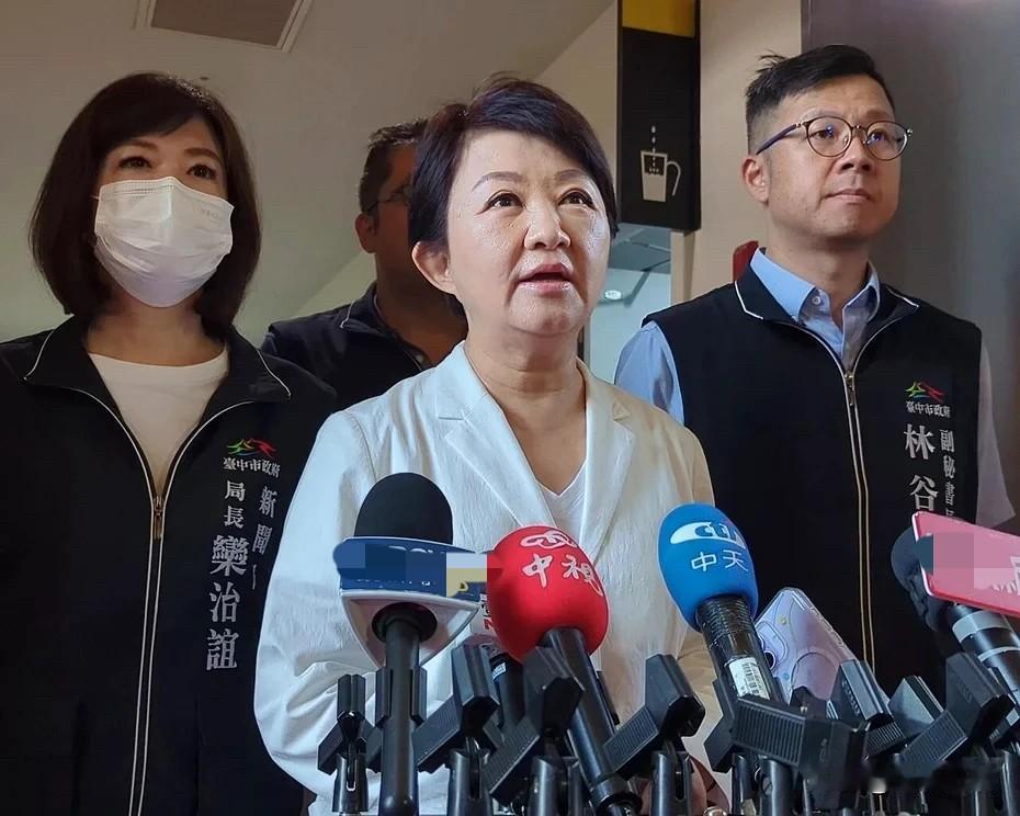 蒋万安民调被沈伯洋追近卢秀燕给鼓励：我每次选举民调都不好针对蒋万安在最新的
