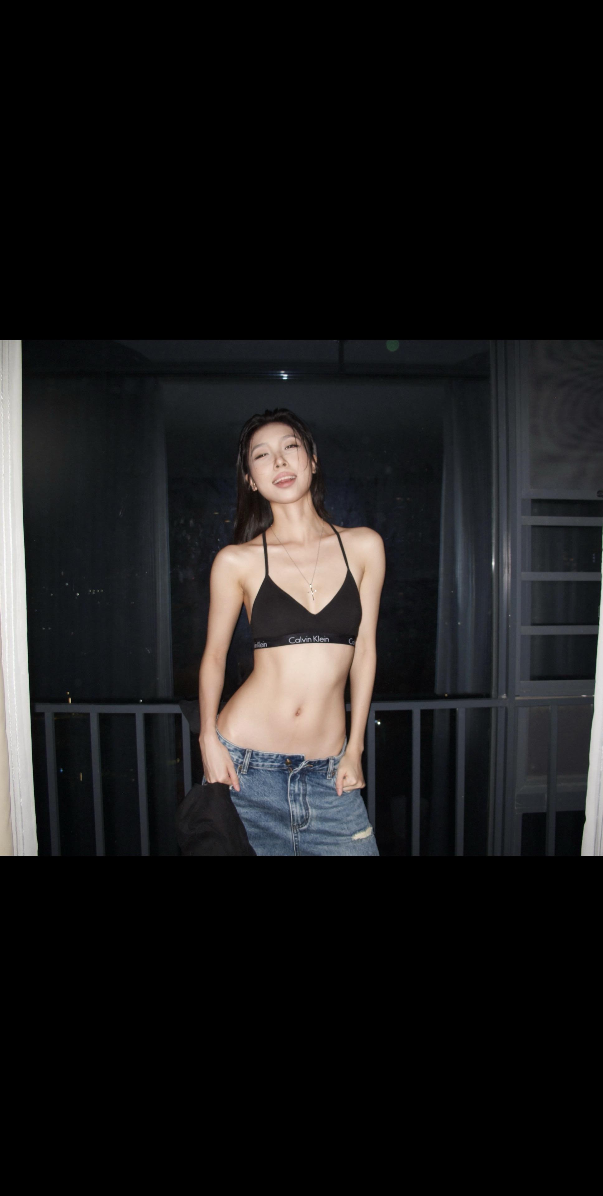 我确实该出门把把妹了。