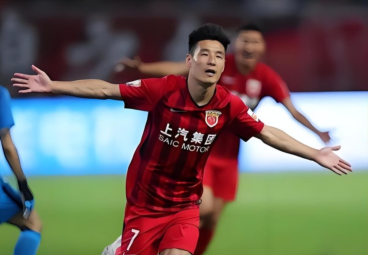 海港首轮亚冠精英赛主力阵容预测，两位夏窗引进的新外援可能会携手亮相，提升球队防守