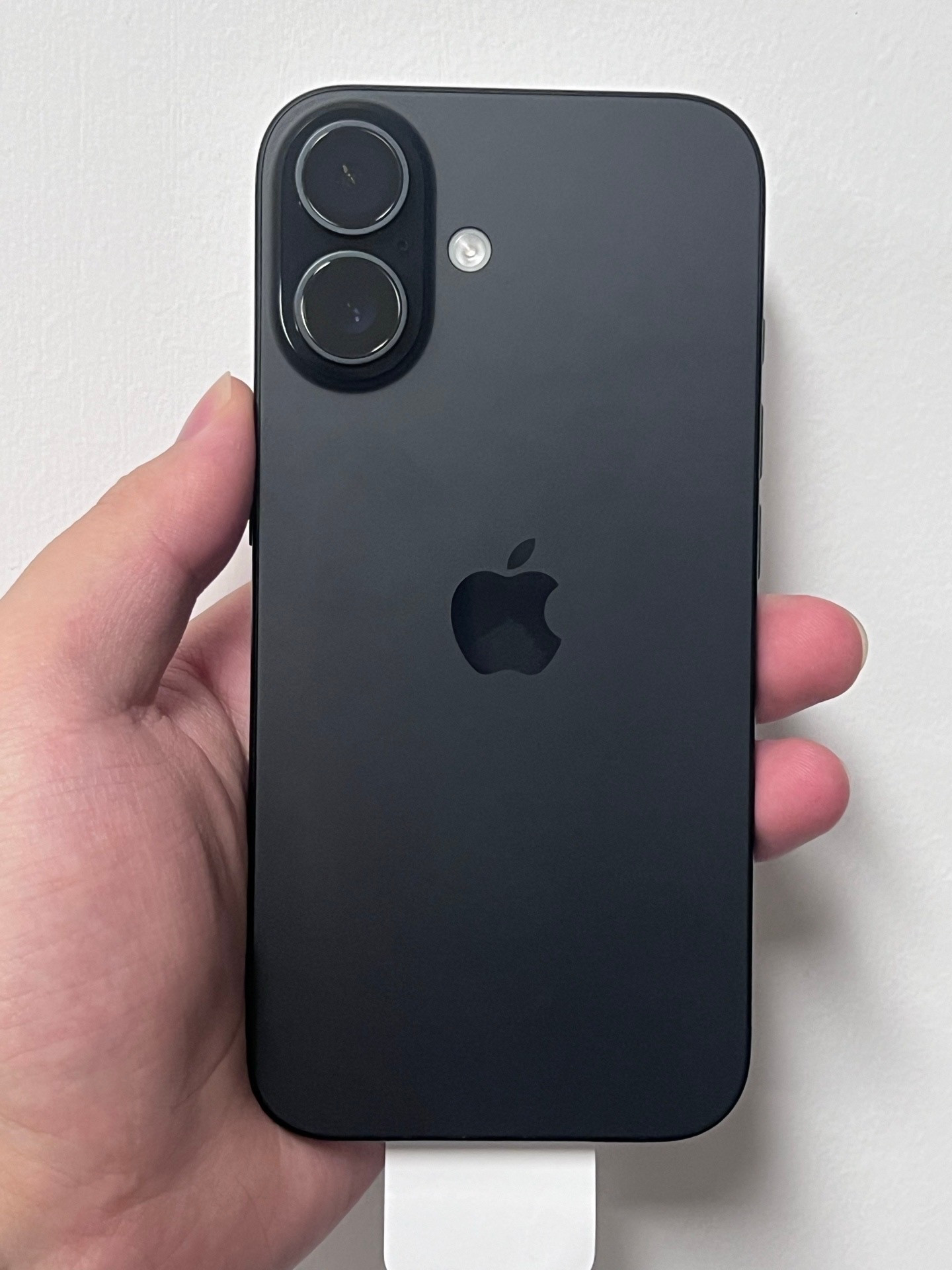 想买512G的iPhone17，但是七千多的价格让你们望而却步。如果不在乎高刷