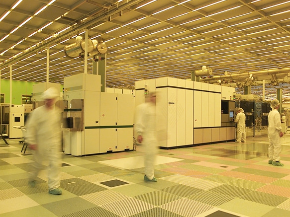 【台积电跃居全球第七大公司：美股市值达1.8万亿美元】据媒体报道，近期股市强势崛