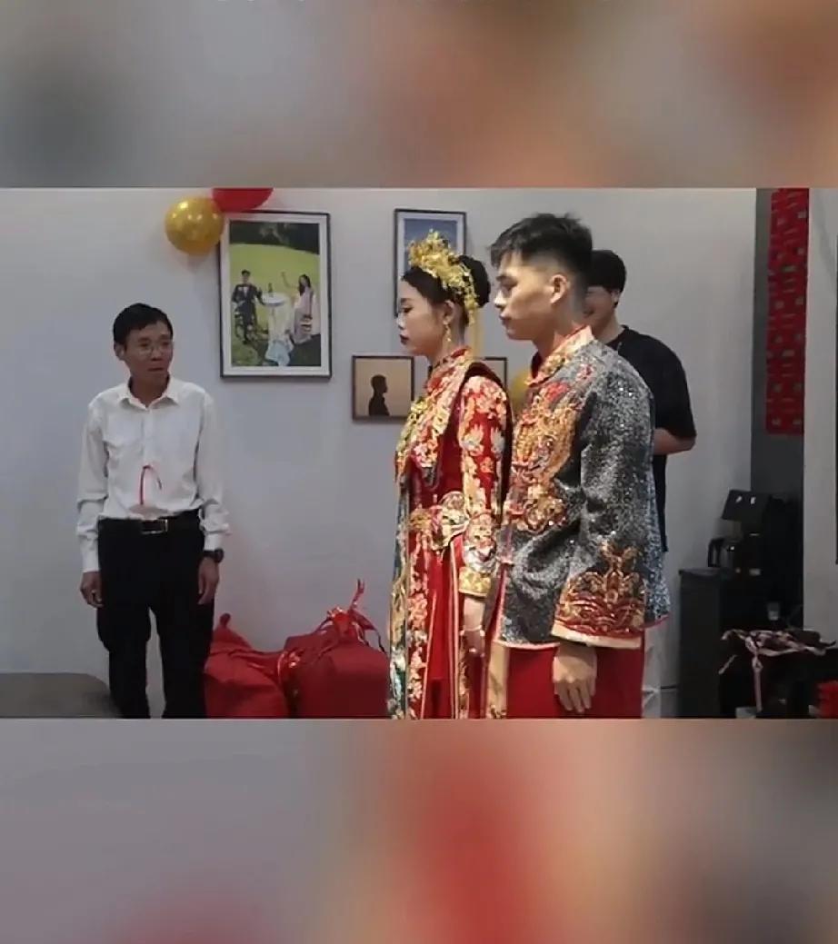 6月25日，河南的一对新人举办婚礼。新郎为这场婚礼，头天忙了一天，也没休息好。到