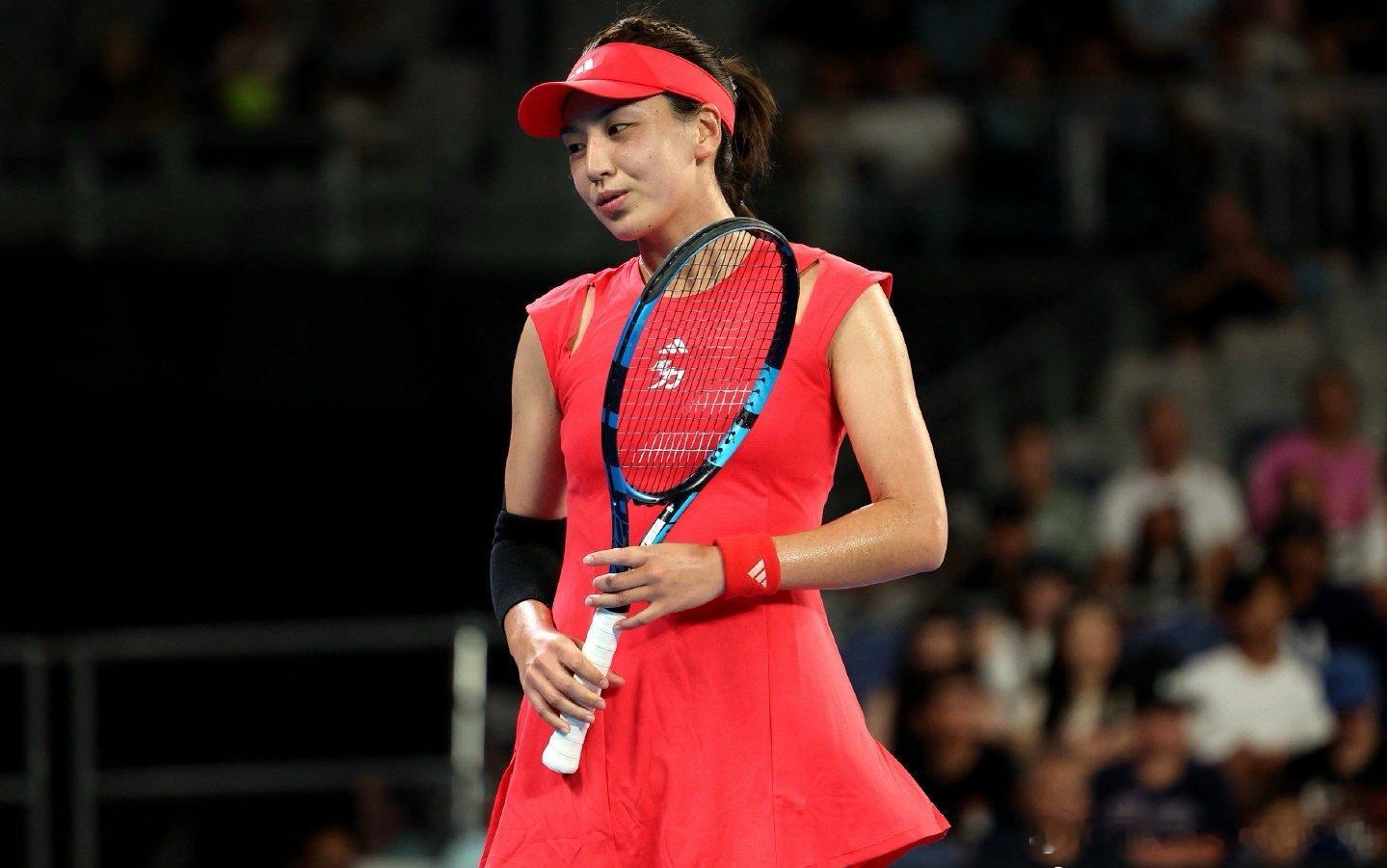 🟣WTA250新加坡女单正赛首轮✅🇨🇳王欣瑜6-4/5-7/7-5击败🇨