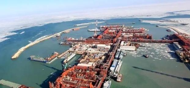 “这回亏本估计连底裤都没了，不仅赚不到钱，裤眼估计都能赔飞啰！”回想十多年前