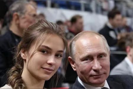 铁汉柔情，听说这位就是普京大帝的红颜知己了，真是端庄大方上档次，太美了！普京大帝