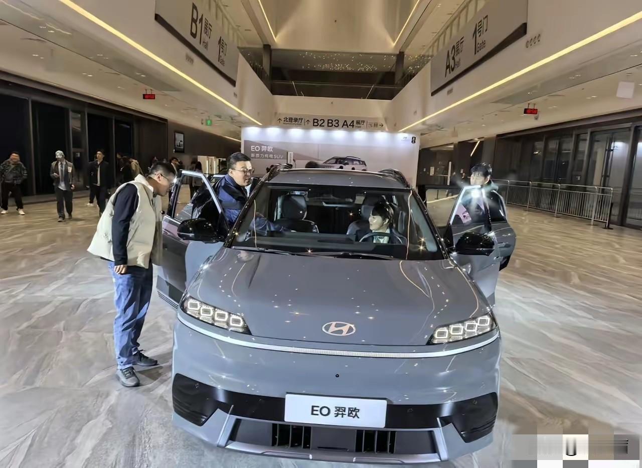 11.98万起还带722公里续航？现代新电车上市，合资纯电市场要变天？合资