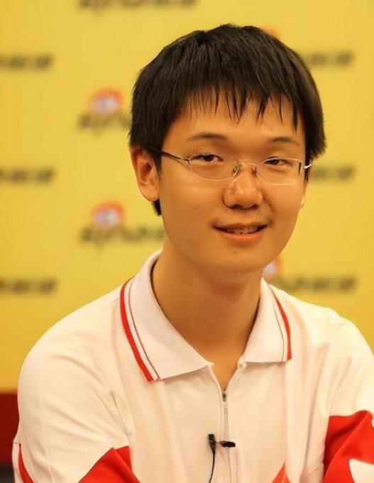 “我不上清北，我就要去美国！”北京高二男生亲手推掉北大保送名额，转头一口气申请了