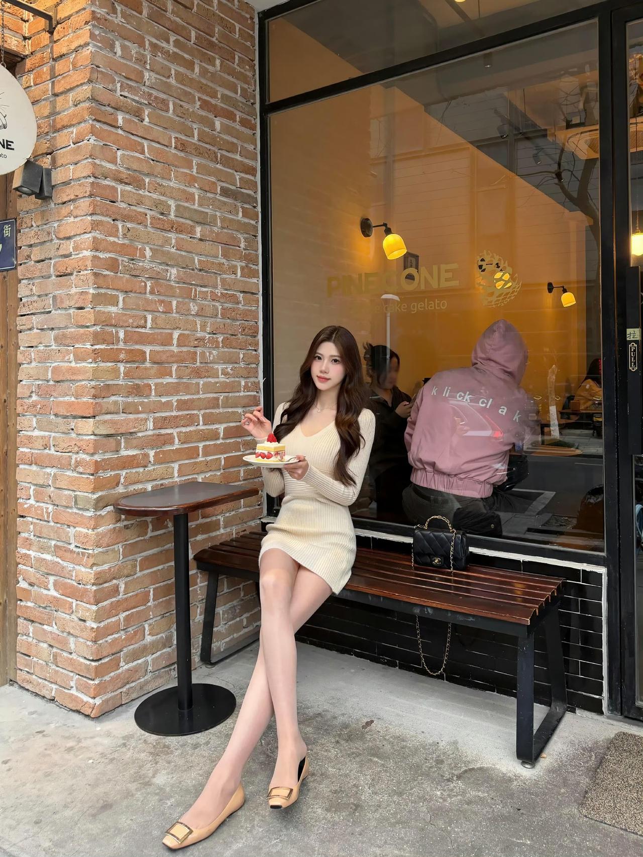 请你吃草莓小蛋糕🍰​​​