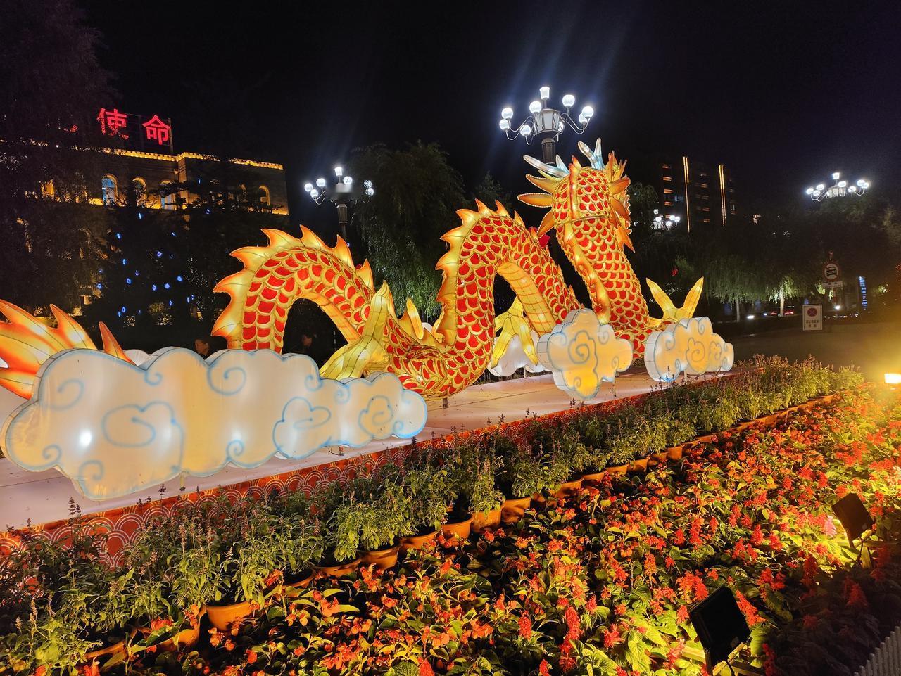今天来吉林游玩，坐船游了松花湖景区，景色不错，就是缺导游小姐姐讲解，松花湖景区的