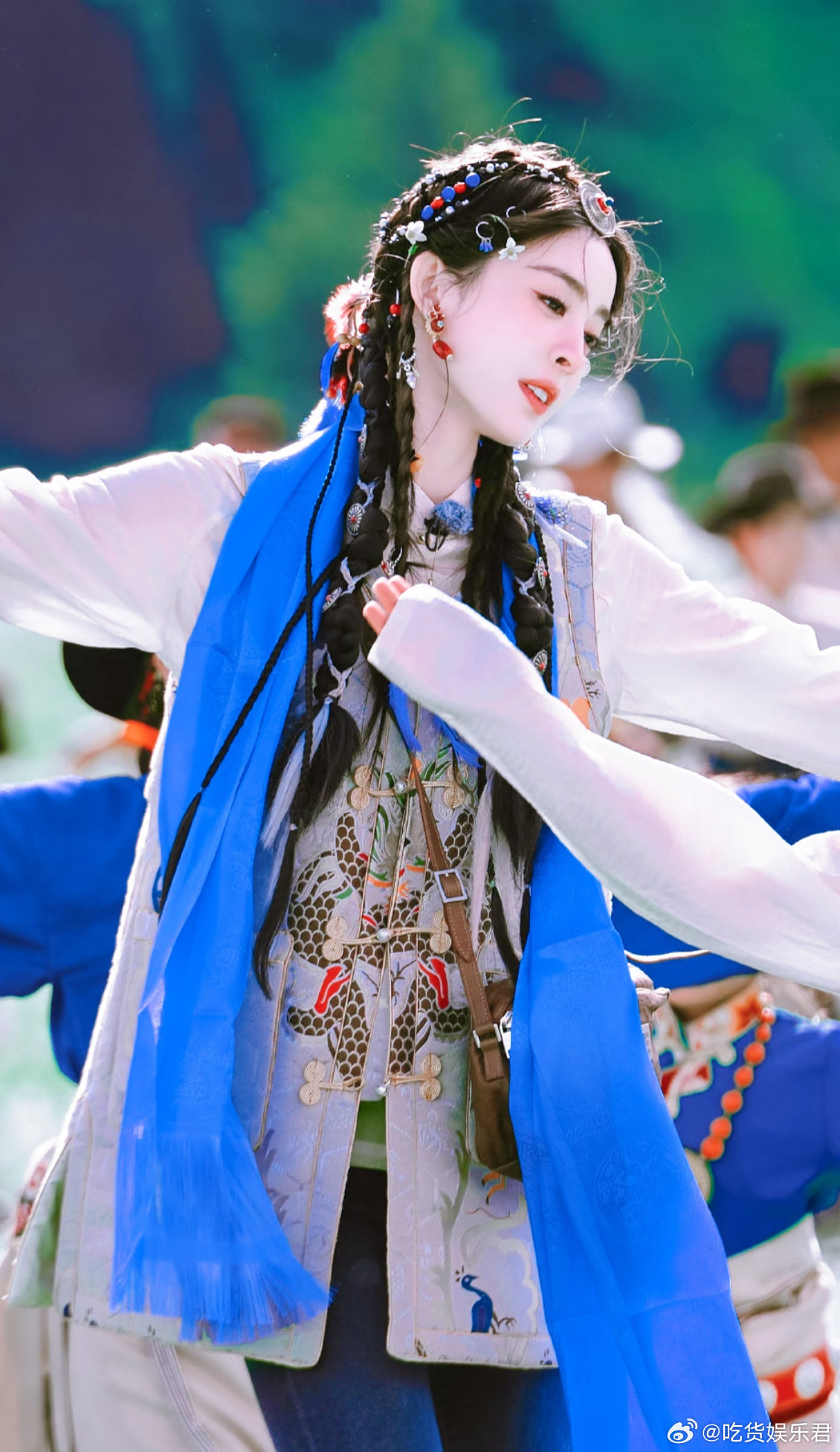 娜扎旅行任意门娜扎藏族服饰好美娜扎古力娜扎​​