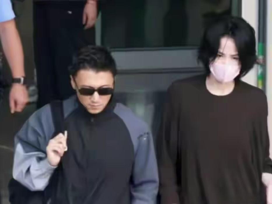 谢霆锋真给全所有女生上了一课。男人要是打心底里喜欢你，根本不会揪着你的年纪、长相