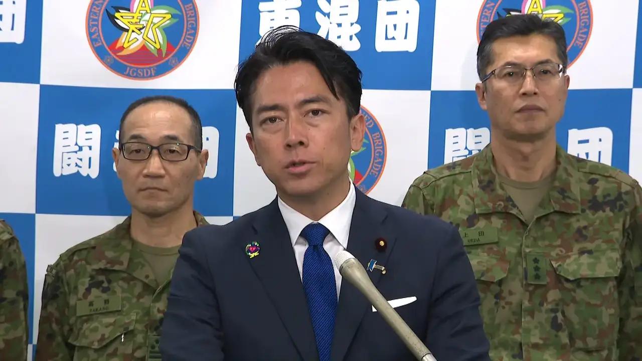 日本上下对美军愤怒了！日本防卫大臣小泉进次郎今天（10月4日）就一名美军士兵因