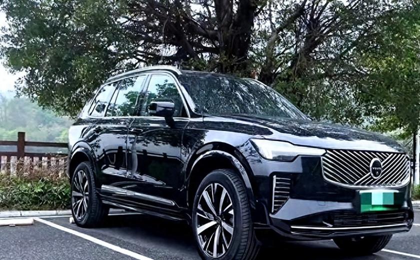 提沃尔沃全新XC90，车主忍不住爆猛料：真的很懂我的需求！手握五、六十万，豪华