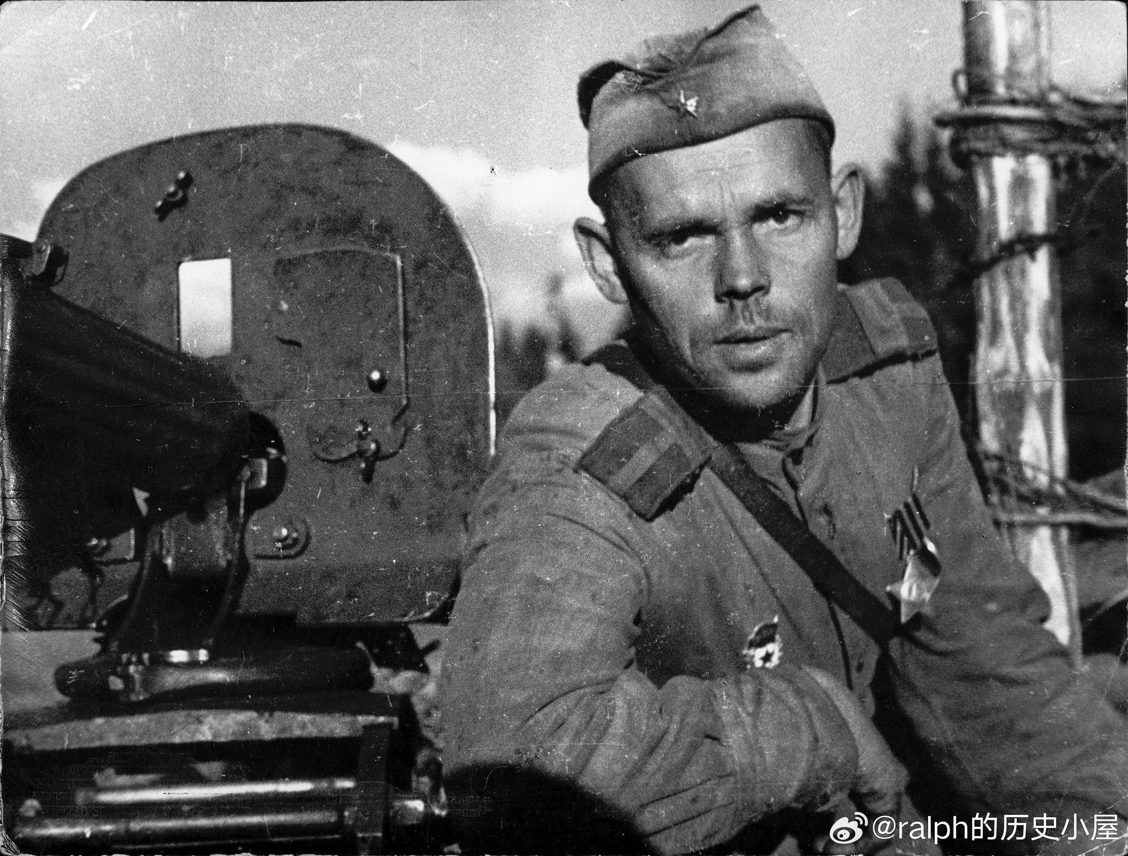 1944年白俄罗斯第3方面军近卫独立摩托车第2团机枪班长、军士НиколайМ