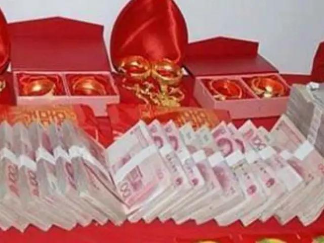 “这位母亲人间清醒啊！”妹妹办完婚礼，30万彩礼刚转到妈妈账户，哥哥就立刻要求给
