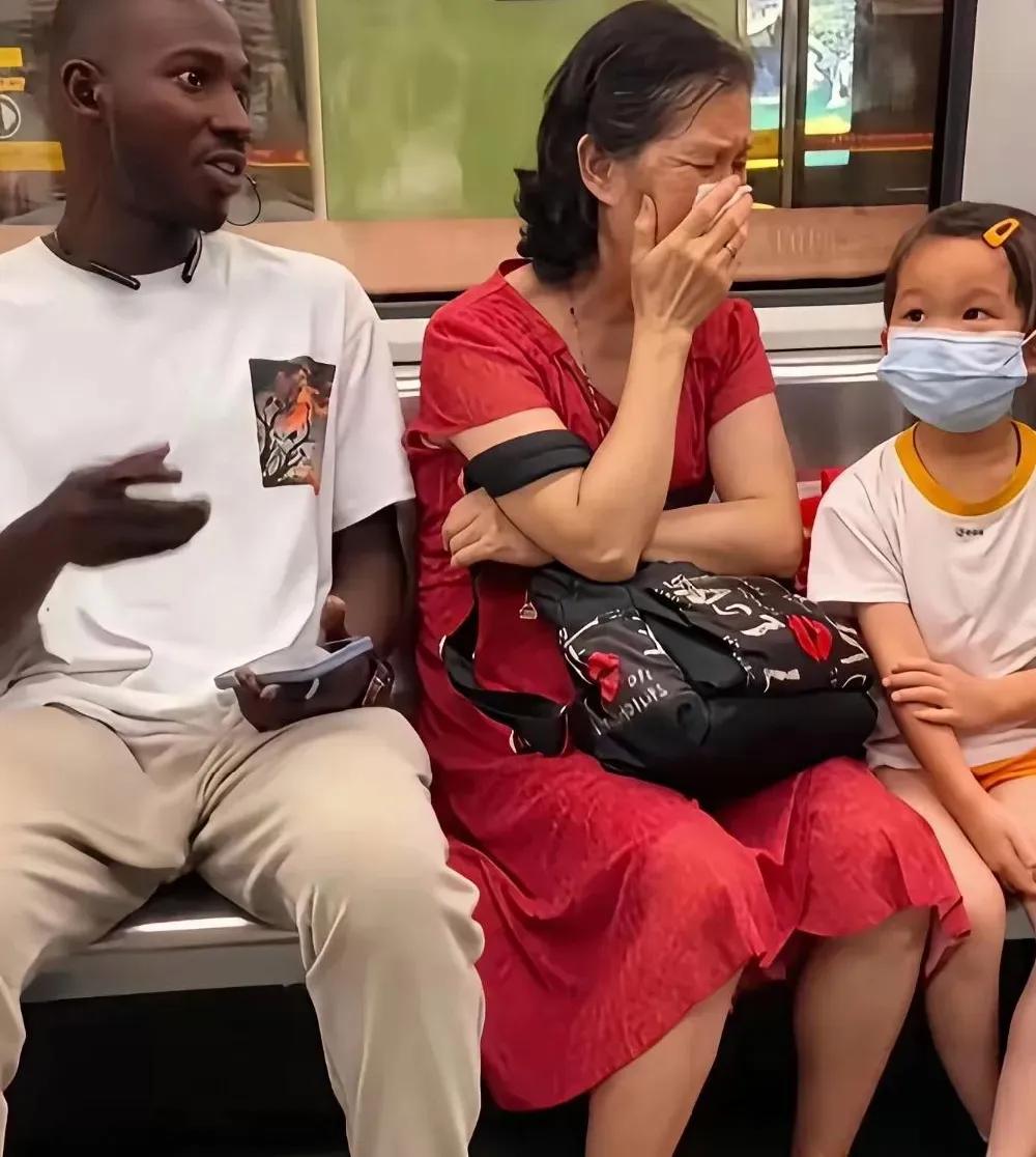 有这么严重吗?孤陋寡闻了吗,听朋友说过,黑人受卫生习惯、饮食和生活环境的影响,