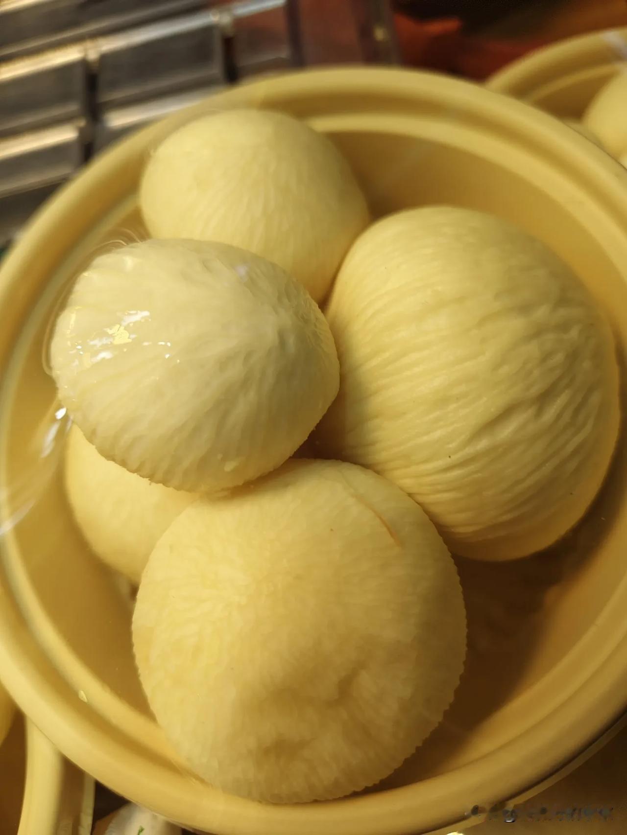 谁知道这是什么？在夜市上看到的，好吃吗？