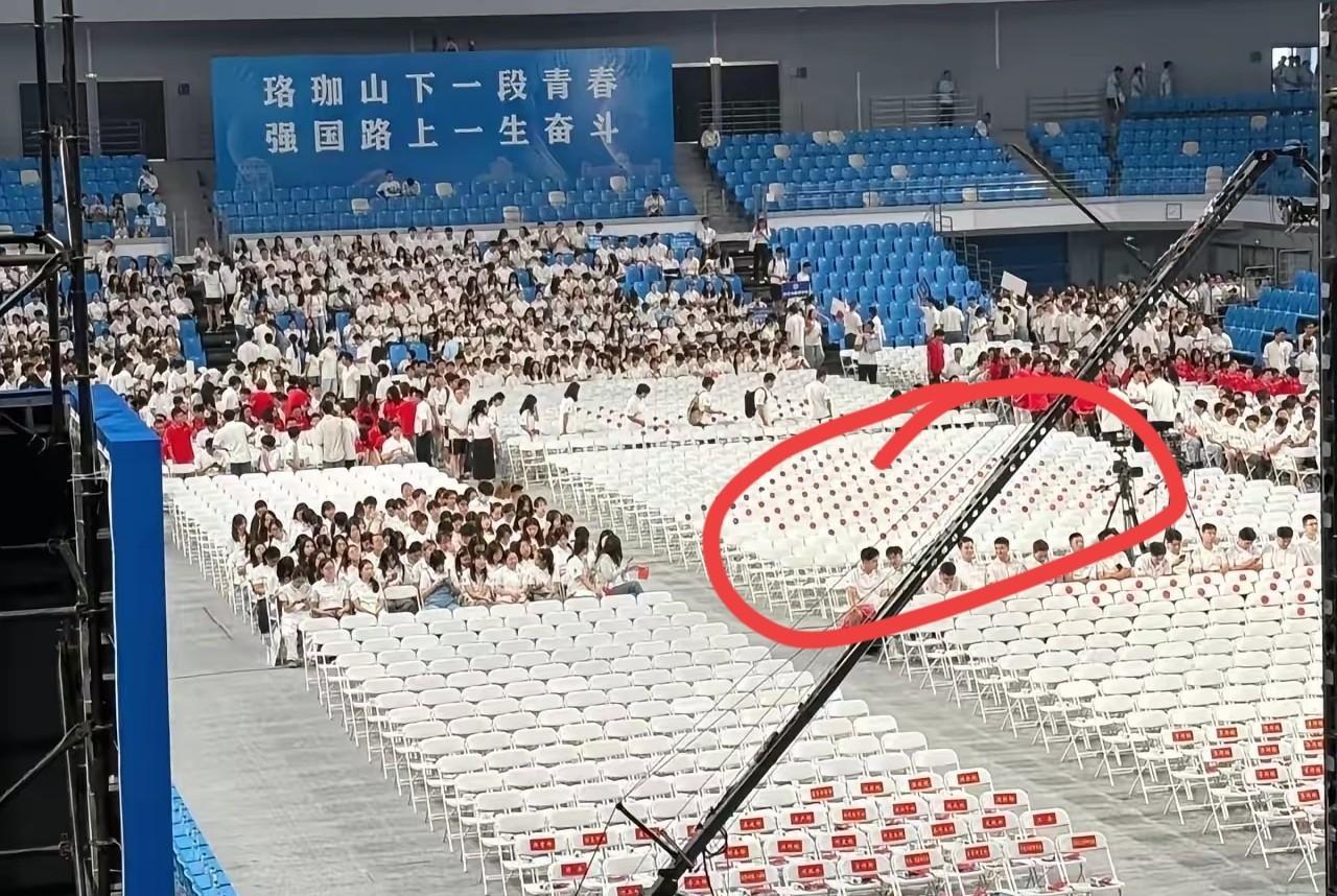 “偷天换日”这个成语，相信我们每个人在小学的时候都读过，大概如今都已经没有什么特