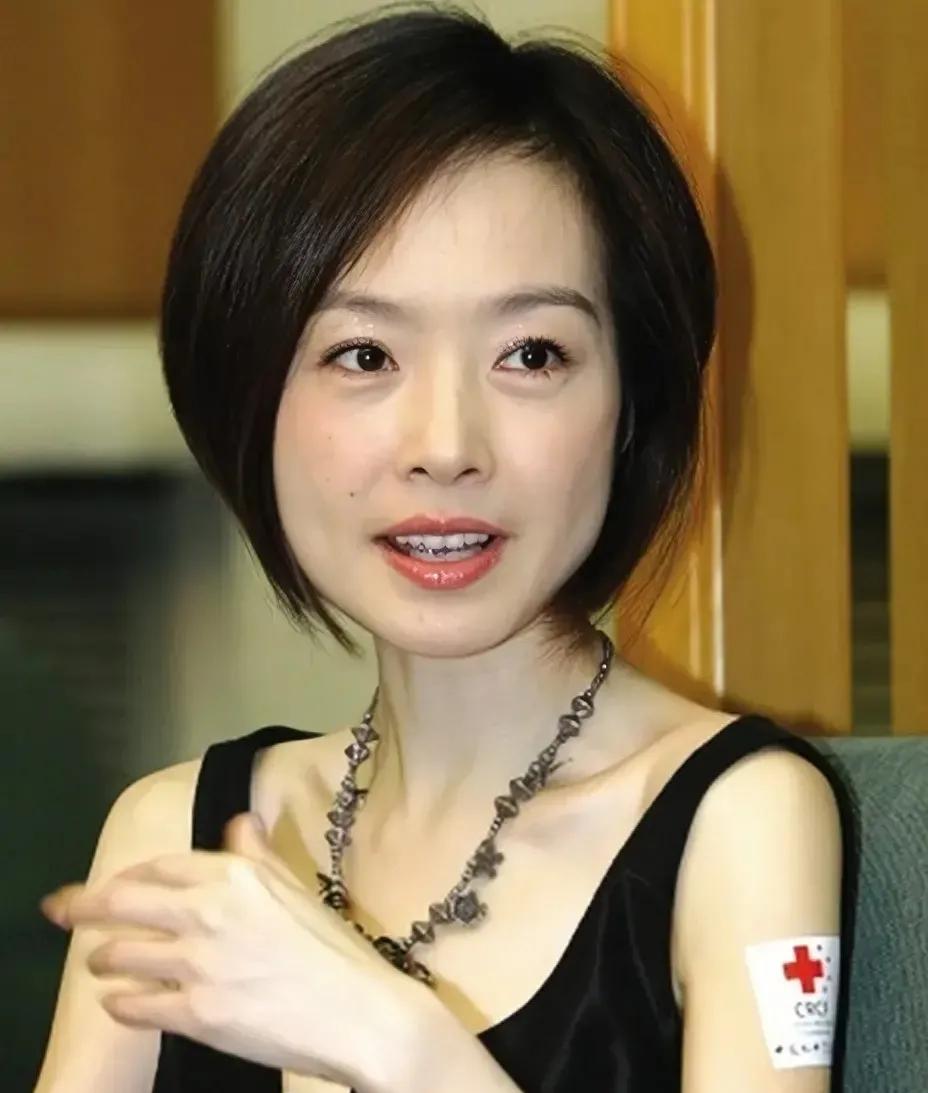 鲁豫采访袁隆平：“您知道巩俐吗？”袁老说：“不知道。”这段对话在2013年的