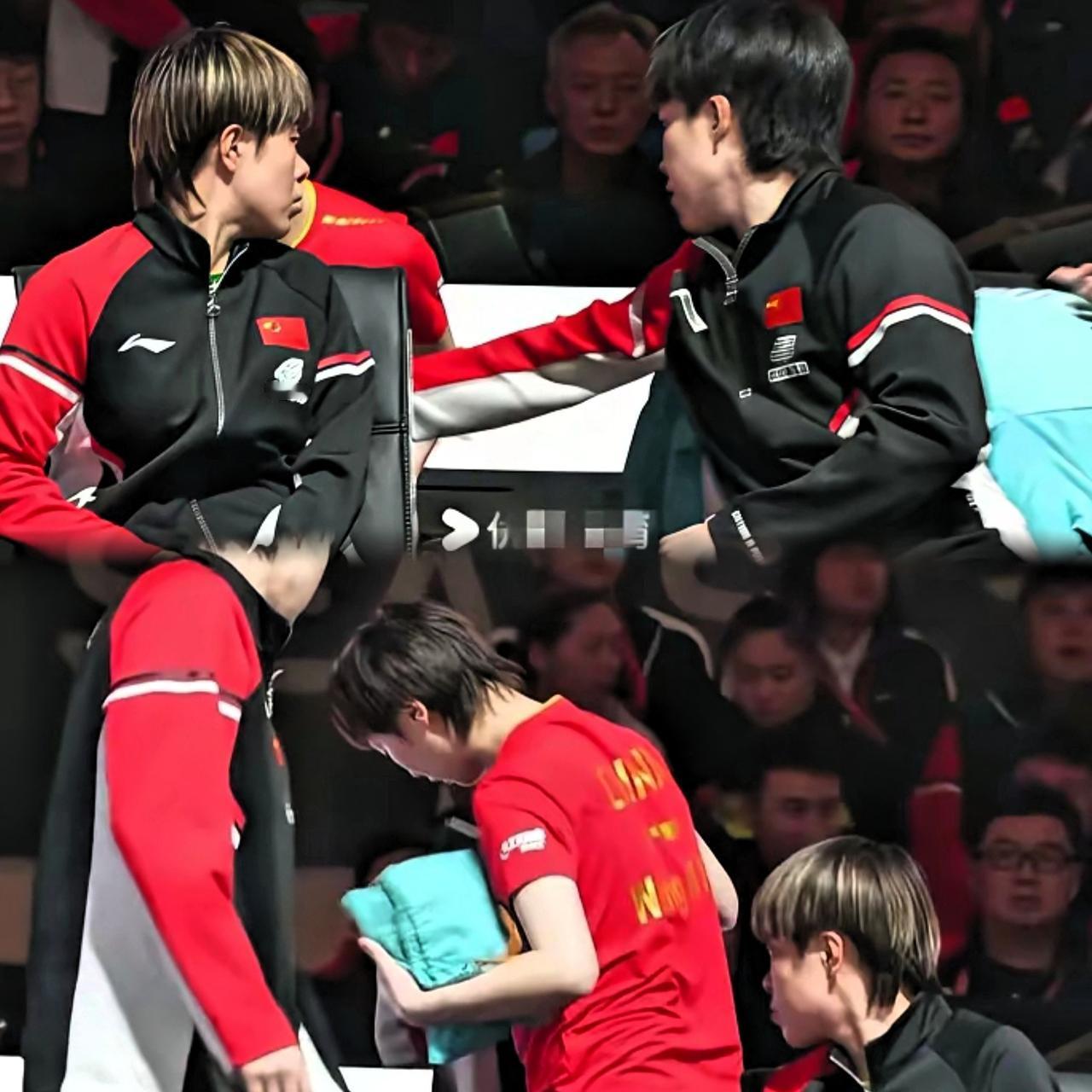 笑死，终于知道曼昱咋穿错大胖裤子了！曼昱平时多整齐一人，衣服都叠好放固定