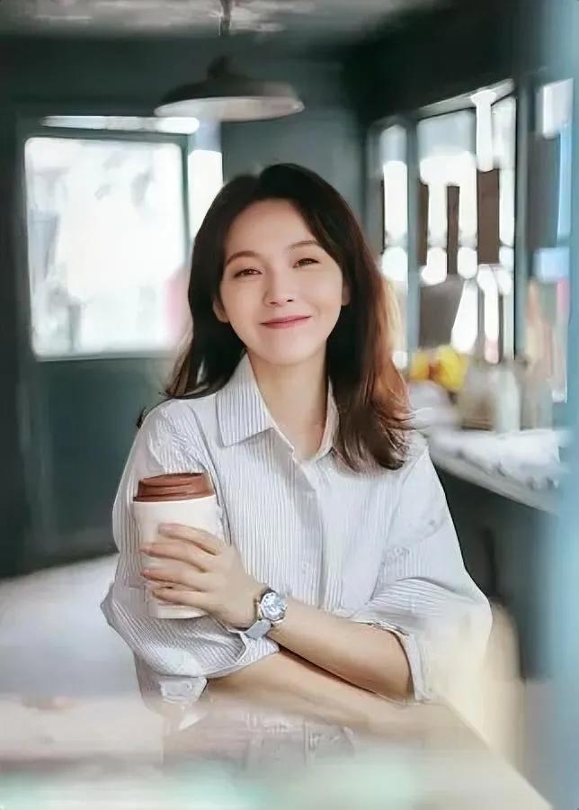 张佳宁为啥不结婚？秘密在这36岁活成人间清醒太飒了！咱就是说，有颜值有演技、