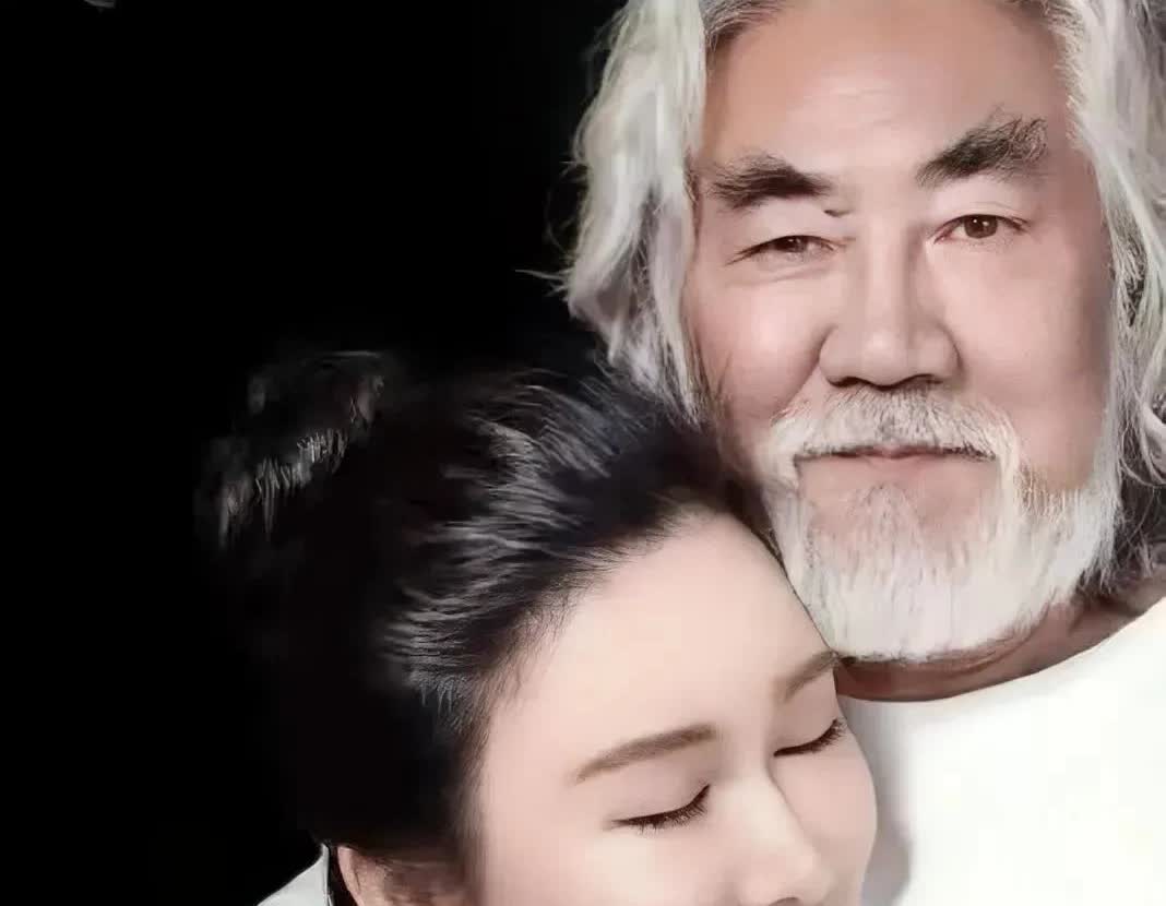 71岁张纪中说，他后悔了老婆才40多岁，他现在使尽浑身解数，也不能满足老