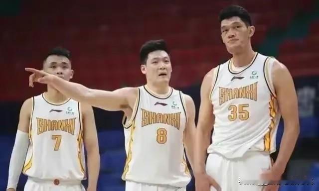 山西男篮大宝的神彩一现，会使潘导走偏！偶然的闪亮不能说明什么！大宝一