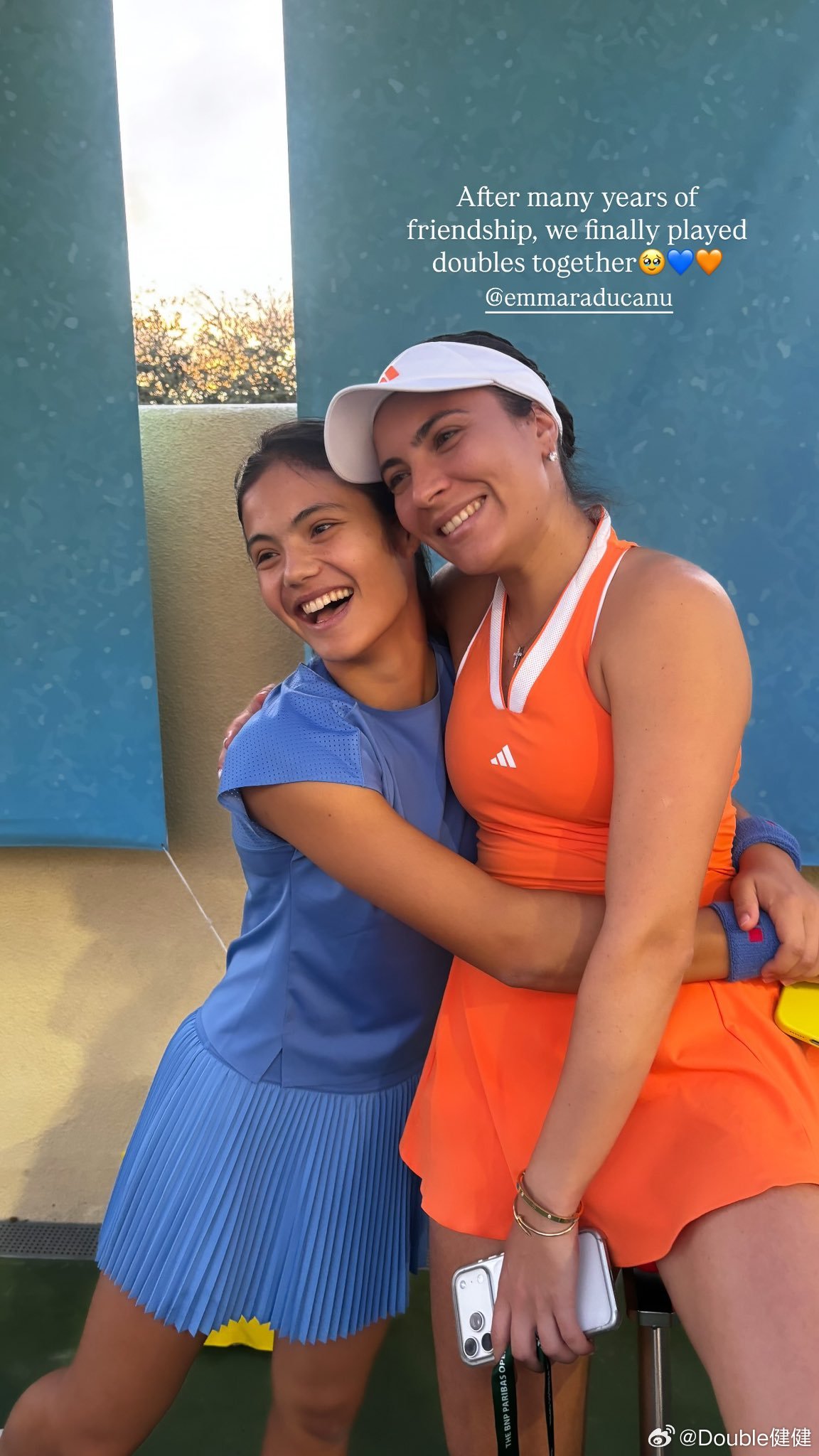 除了兹维列夫，蒂亚福也谈到拉杜卡努没有教练话题。蒂亚福：“我已经这样做过好几次，