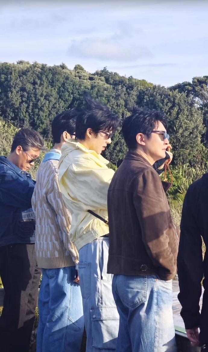 地球团打卡奥克兰鸟岛地球团奥克兰合照路透奥克兰鸟岛惊现地球团！路透里每个人都很松