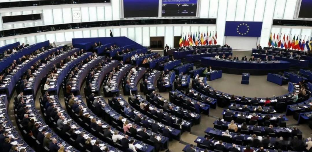 回应特朗普：欧洲议会暂缓批准去年7月欧盟与美国的贸易协议欧盟对特朗普作出回应