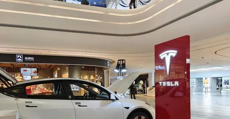 热点新闻分析五：自动驾驶革命：特斯拉FSD无监督测试步入倒计时特斯拉打算