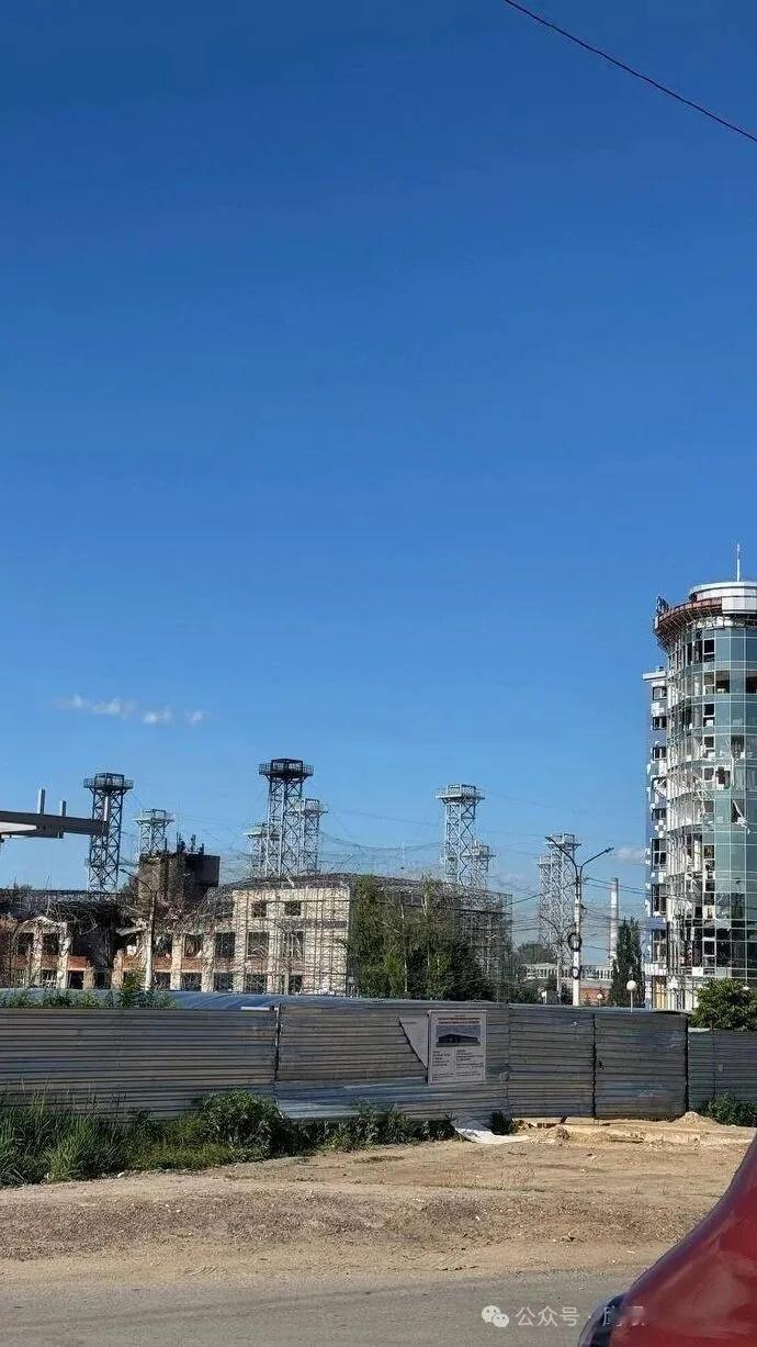 位于切博克萨雷的“进步”工厂又遭乌克兰“火烈鸟”导弹重击后，知名军博、皇俄派大佬