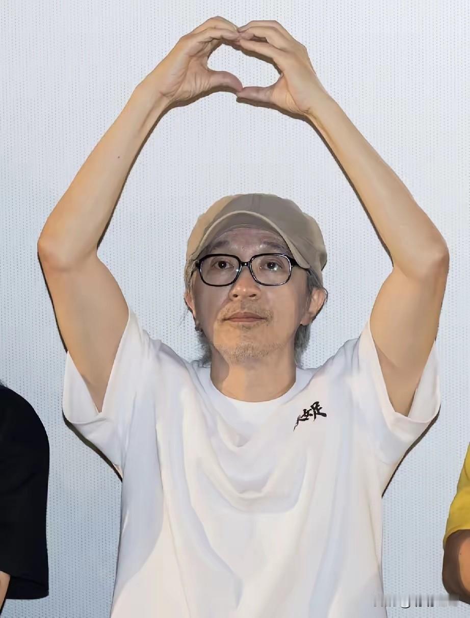 《功夫女足》上映11天票房15.74亿元，当前片方分账已超5亿，早已完全回本。接