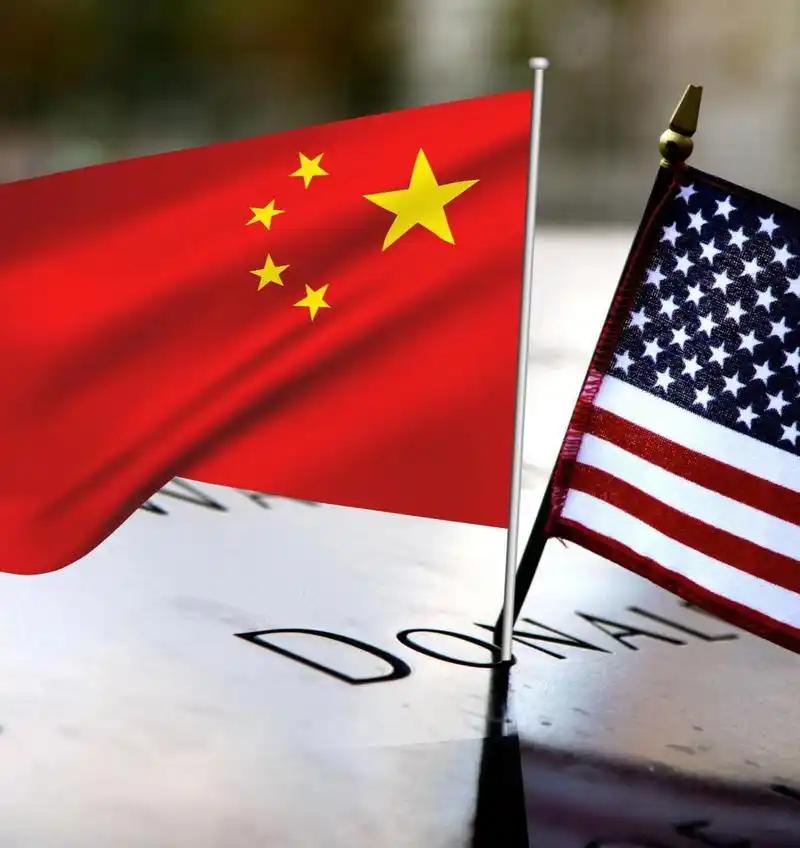 中国已经进入了与美国的关键较量，中国目前面临的威胁主要是战争和经济收割。美国现在