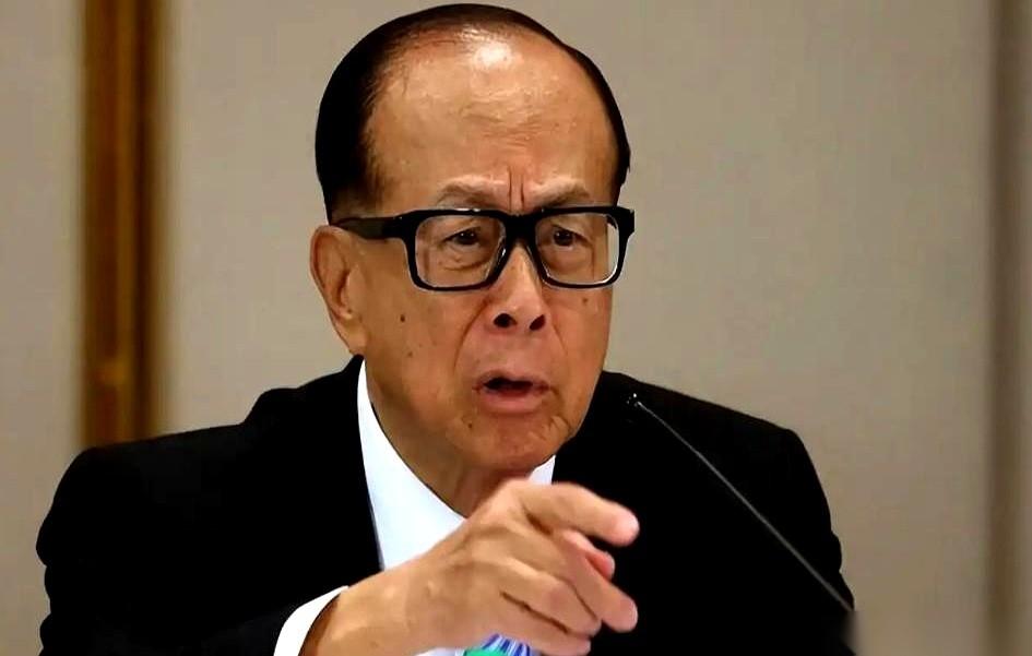 有些事儿，真是刷新三观。你花了快30年，帮别人把一个破院子修成了豪宅，里里外外