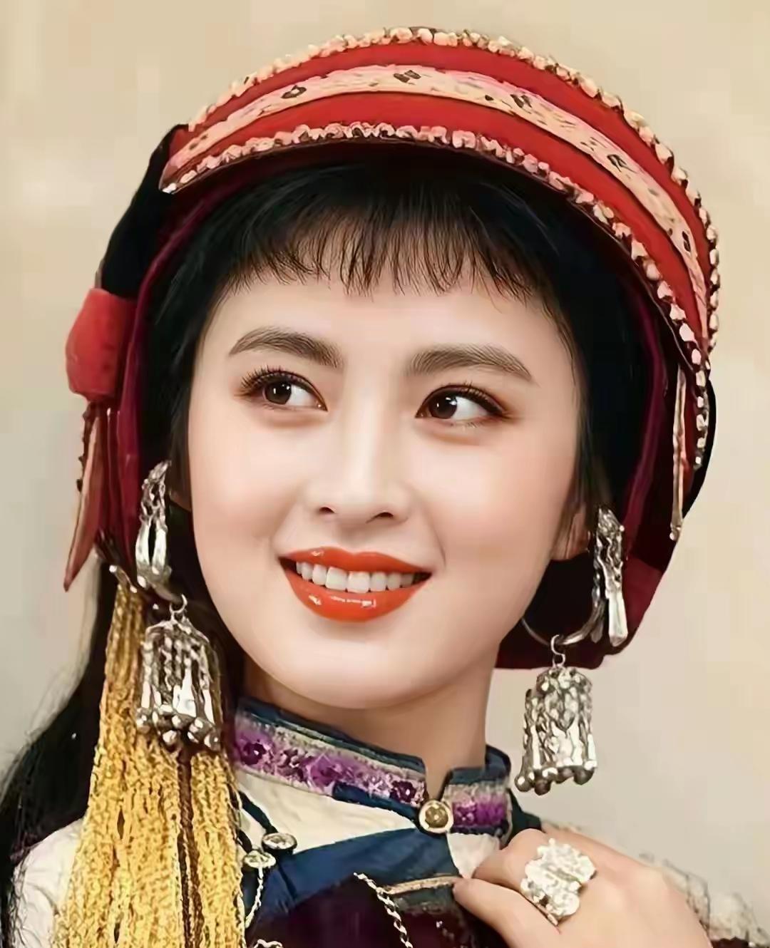 四张绝顶美人图，你认为谁最漂亮呢？杨丽坤，李嘉欣，林青霞，关之琳，这些一等一的美