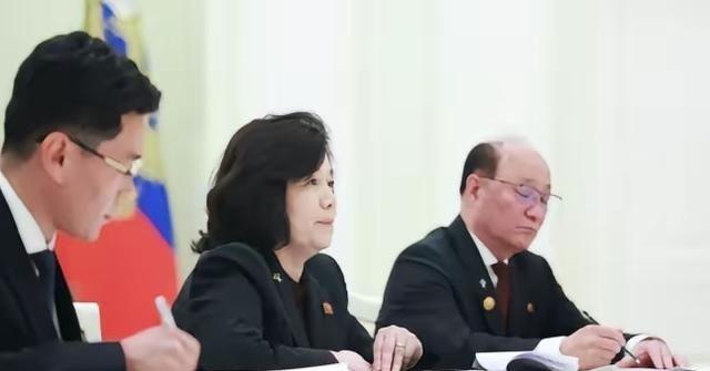 1.5万人派出去，7000人倒下了。伤亡率接近五成。一支规模约一万五千人的部