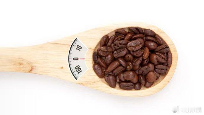 一杯奶茶≈八罐红牛奶茶这个东西，不是随便谁都能喝的。好多人失眠的原因，就是因为喝