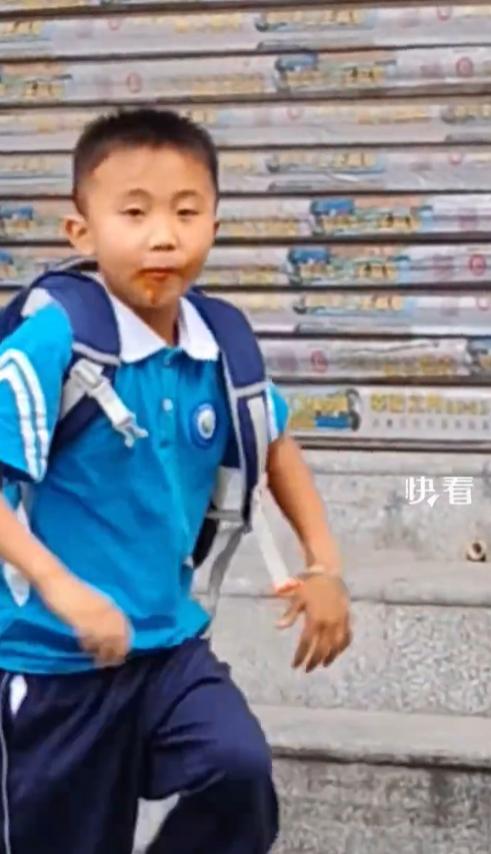 “笑不活了！”9月16日消息，贵州，一名女子由于粗心，忘了去学校接孩子放学