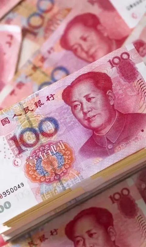 退休生活，有人过得像养老，有人过得像打仗。每月三千块的养老金，扣掉药费，剩不下